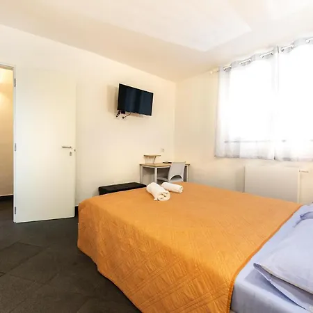 La Stanza In Piazzetta 4*